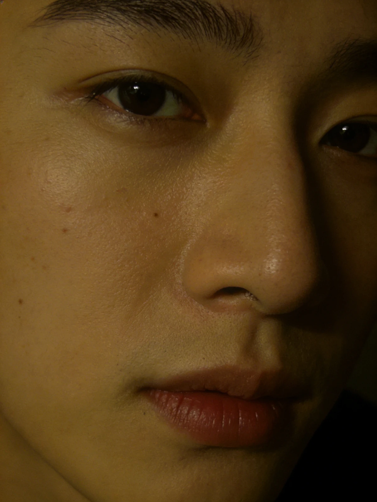 证件照美颜优化前示例图片