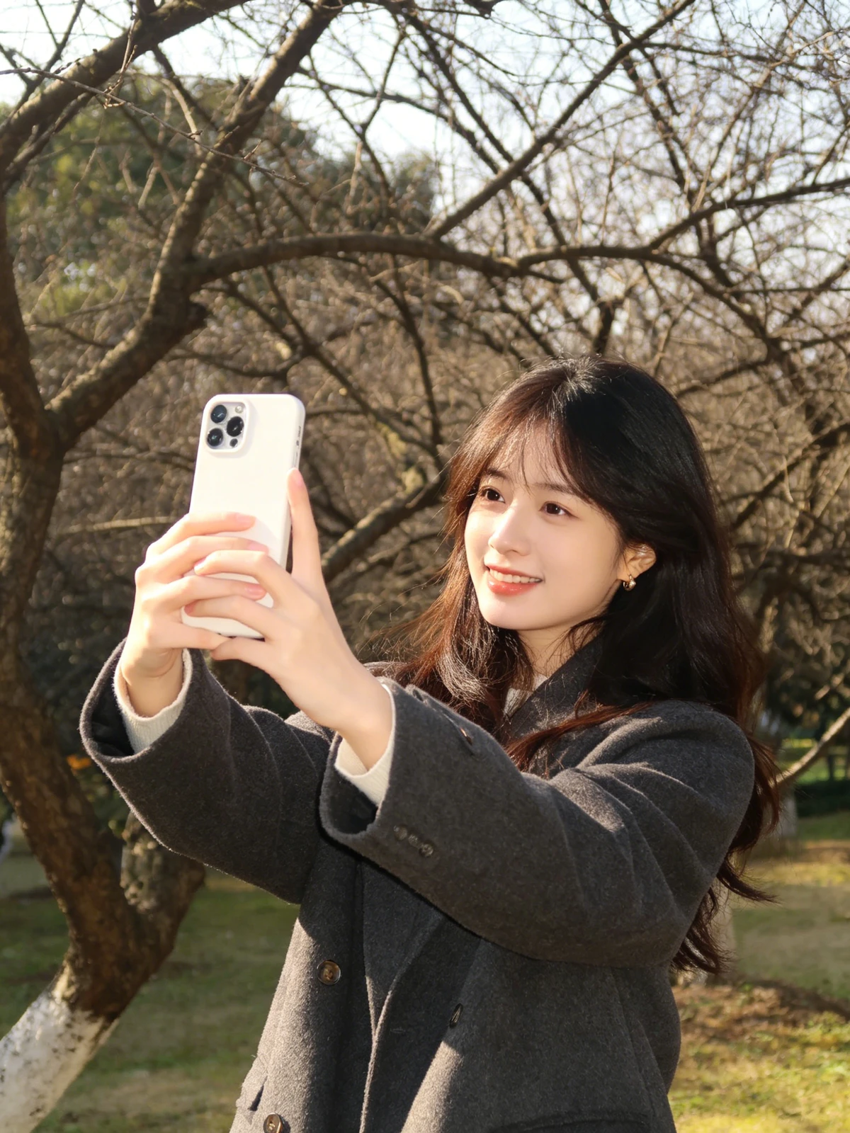 证件照抠图换底前示例图像